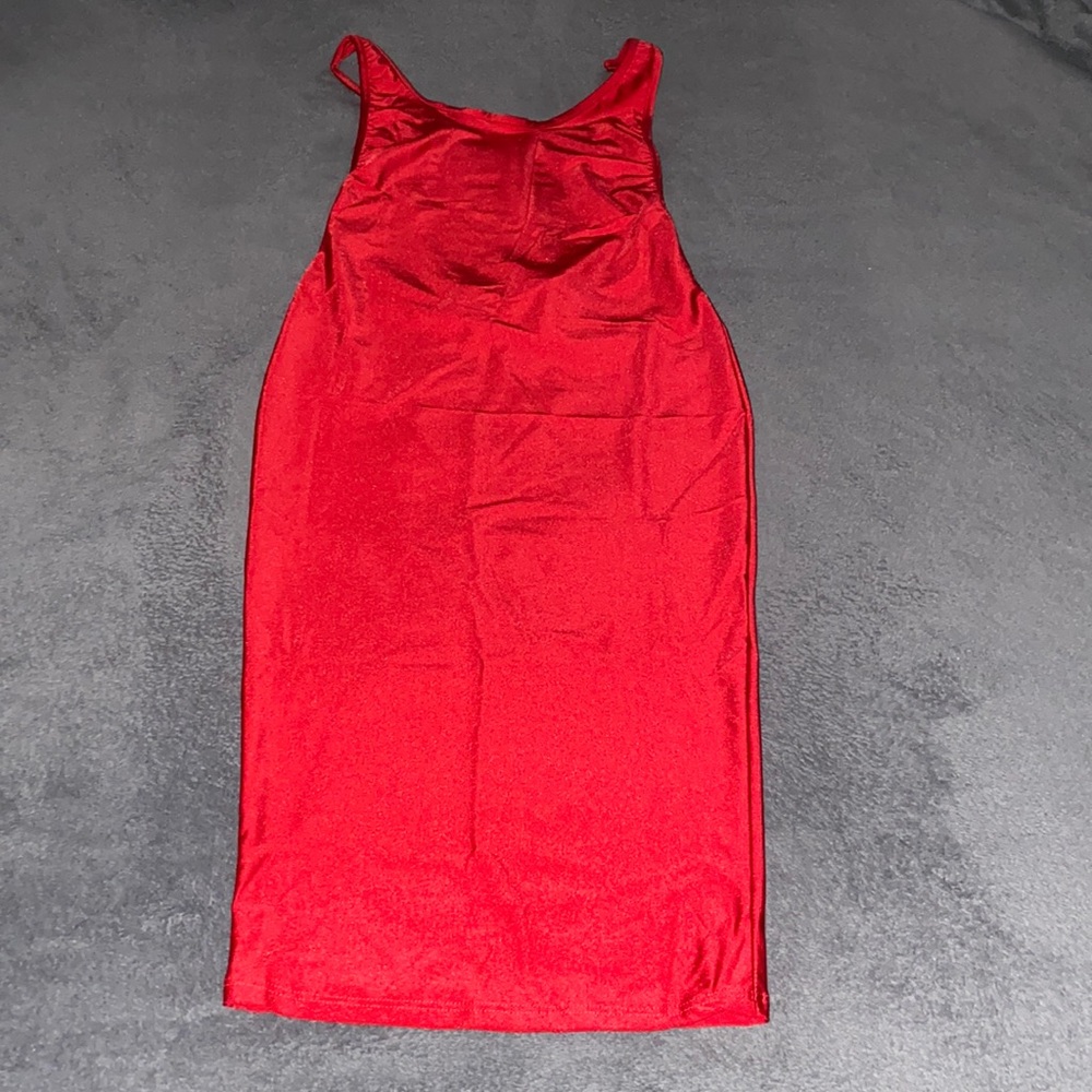 Go Jane Side Boob Midi Dress